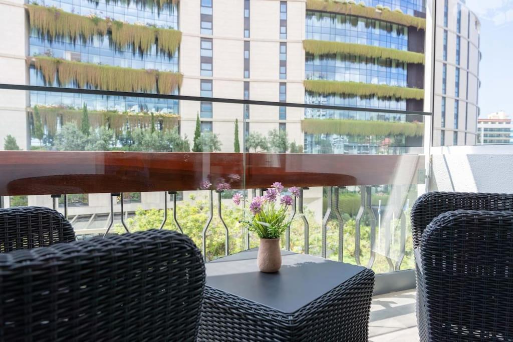 D.Henrique I Apartamento Frente Ao Savoy Palace 푼샬 외부 사진